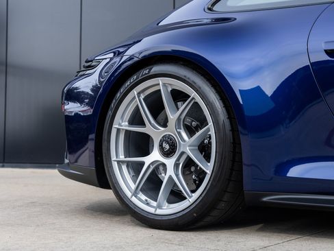 Certified 2026 Porsche 911 GT3 Touring image 27