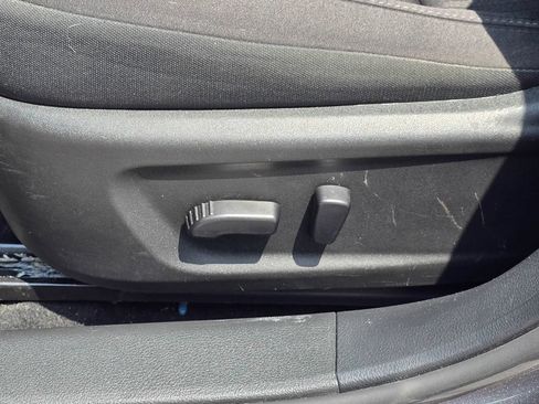 Used 2023 Nissan Altima 2.5 SV FWD image 11