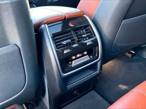 Used 2021 BMW X5 xDrive40i w/ M Sport Package AWD/4WD image 10