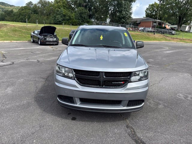 Used 2018 Dodge Journey SE w/ Popular Equipment Group FWD image 3