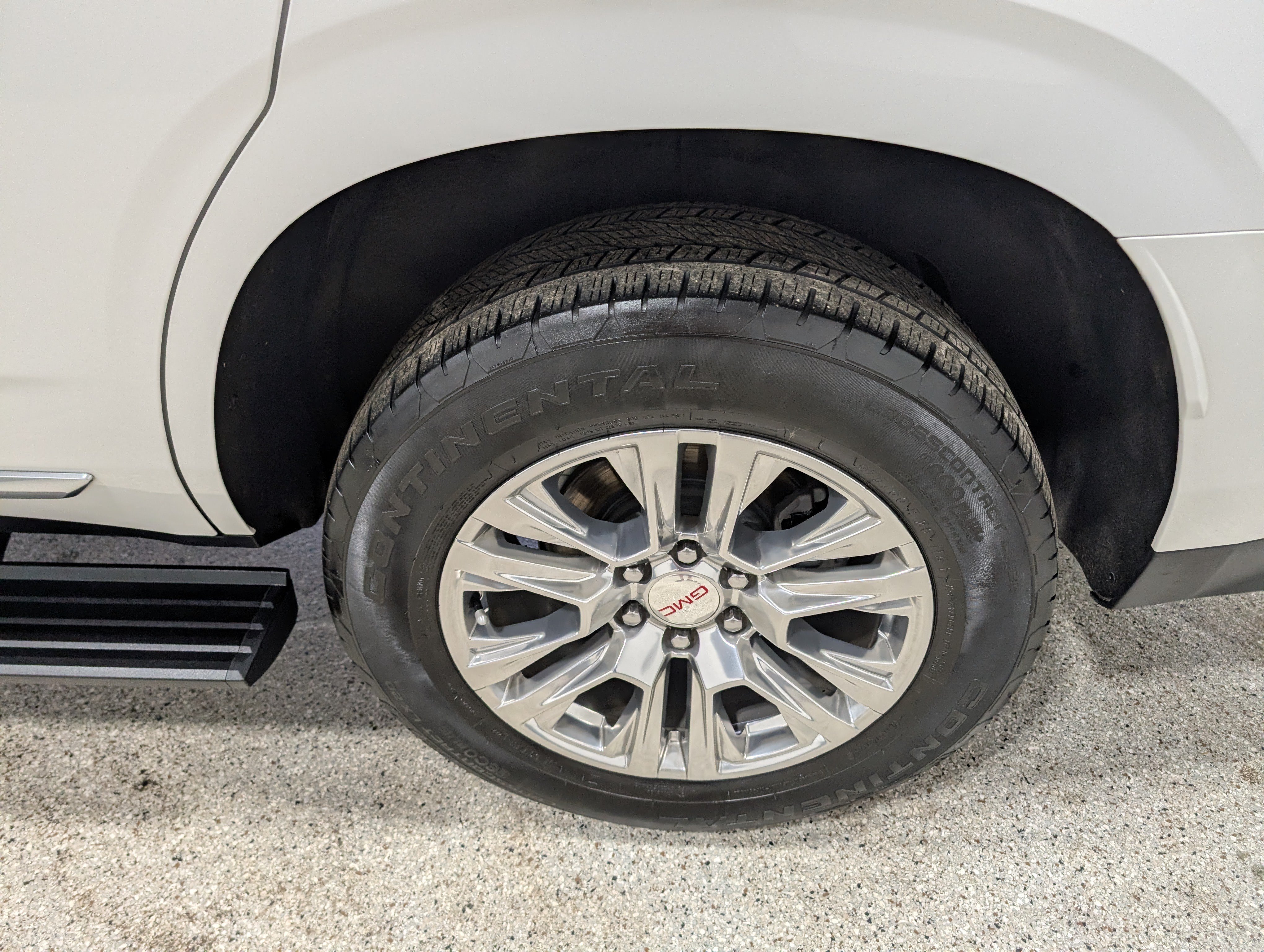 Used 2022 GMC Yukon Denali AWD/4WD image 12