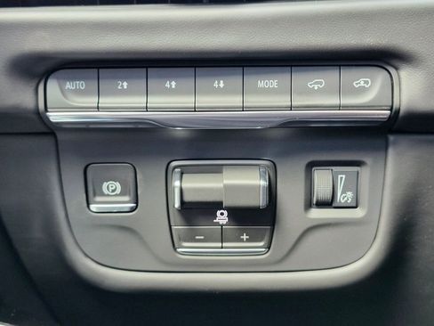 New 2026 Cadillac Escalade Platinum Sport w/ LPO, ONYX Package AWD/4WD image 25