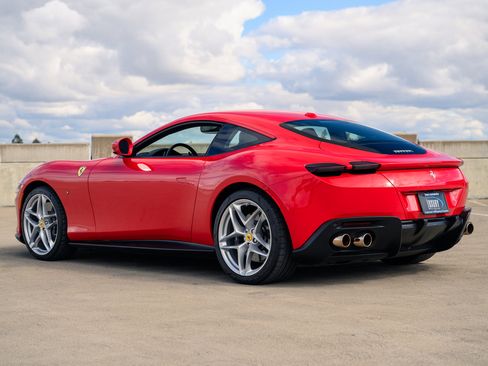 Used 2021 Ferrari Roma image 86
