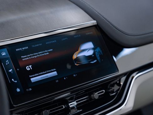 Used 2025 Aston Martin DBX 707 image 26