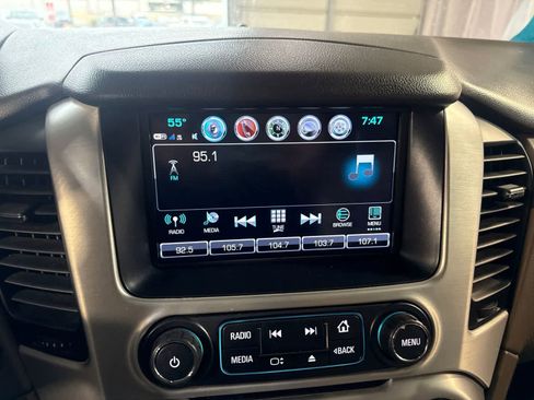 Used 2019 GMC Yukon XL SLT w/ Premium Edition AWD/4WD image 26