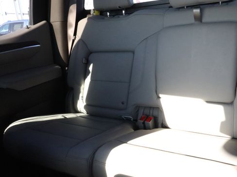 New 2026 GMC Sierra 1500 SLT image 13