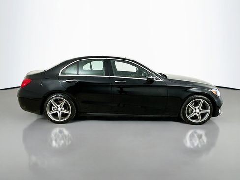 Used 2016 Mercedes-Benz C 300 4MATIC Sedan image 4