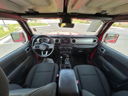 Used 2020 Jeep Wrangler Unlimited Sahara w/ Dual Top Group AWD/4WD image 52