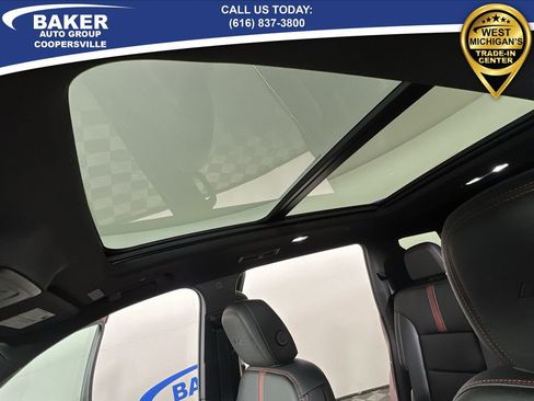 Certified 2024 Chevrolet Traverse RS image 19