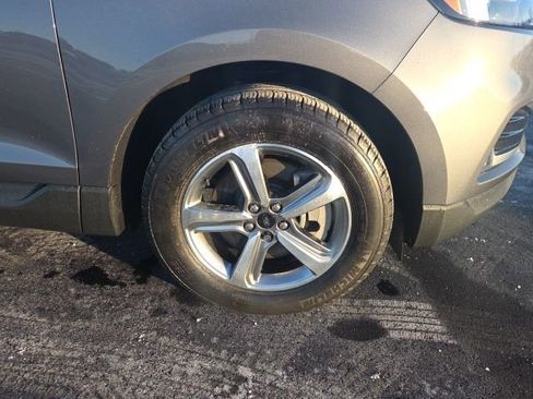 Certified 2024 Ford Edge SEL w/ Convenience Package image 2