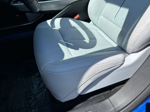 Used 2024 Cadillac Lyriq Sport AWD/4WD image 14