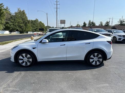 Used 2021 Tesla Model Y Long Range AWD/4WD image 4