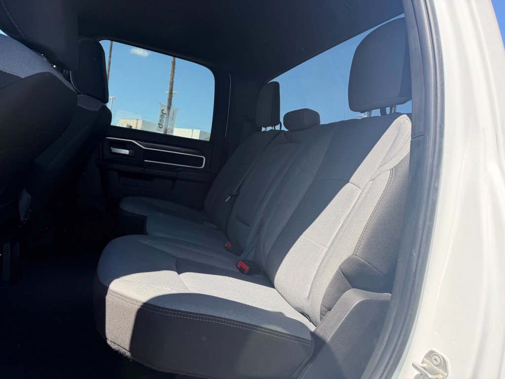 Used 2024 RAM 2500 Big Horn AWD/4WD image 5