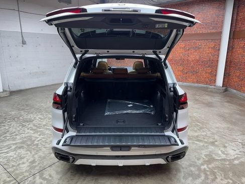 Used 2026 BMW X5 xDrive50e AWD/4WD image 24