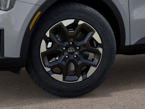 New 2026 Kia Sorento S image 9