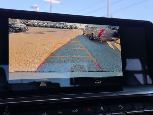 Used 2024 Chevrolet Silverado 1500 LT Trail Boss image 18