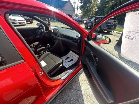 Used 2020 Hyundai Veloster N w/ Performance Package FWD image 7
