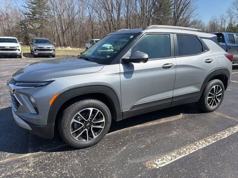 Certified 2025 Chevrolet TrailBlazer LT AWD/4WD image 6