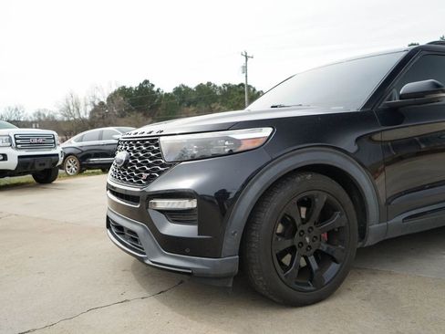 Used 2020 Ford Explorer ST w/ ST High-Performance Pack image 11