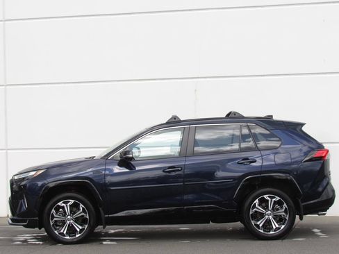 Certified 2024 Toyota RAV4 XSE w/ Weather Package AWD/4WD image 4