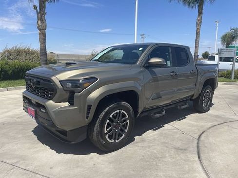 Used 2025 Toyota Tacoma TRD Sport w/ TRD Sport Premium Package AWD/4WD image 1