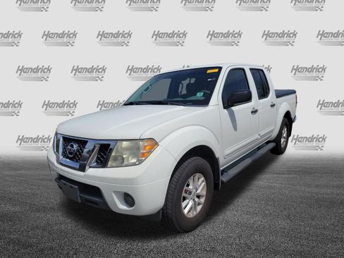 Used 2015 Nissan Frontier SV AWD/4WD image 4