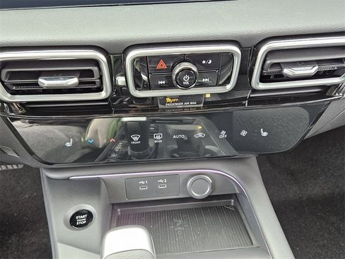 New 2026 Nissan Sentra SV image 19