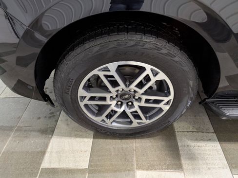 Used 2025 Ford Expedition Max Active image 7