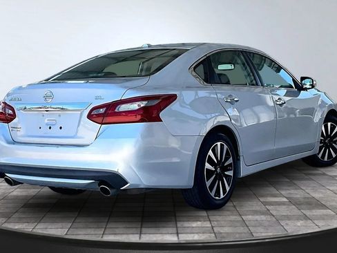 Used 2018 Nissan Altima 2.5 SL FWD image 6