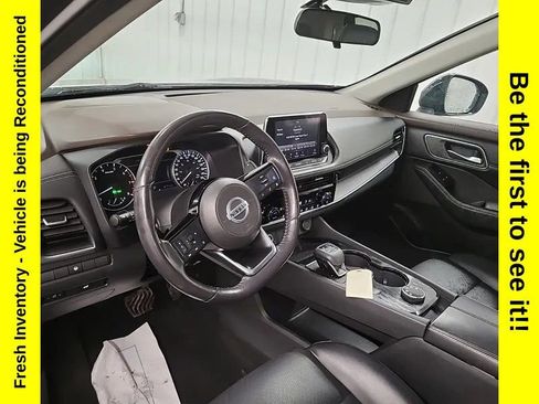 Used 2021 Nissan Rogue SV AWD/4WD image 6
