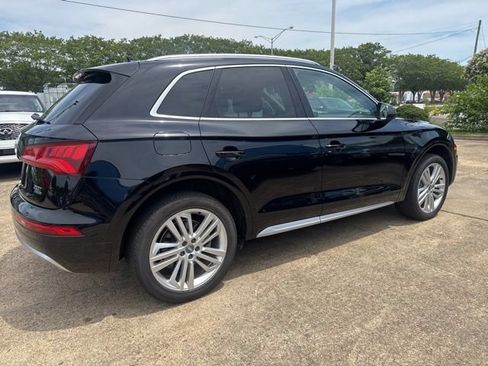 Used 2018 Audi Q5 2.0T Premium Plus w/ Premium Plus Package AWD/4WD image 5
