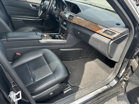 Used 2014 Mercedes-Benz E 350 4MATIC Sedan w/ Premium 1 Package image 15
