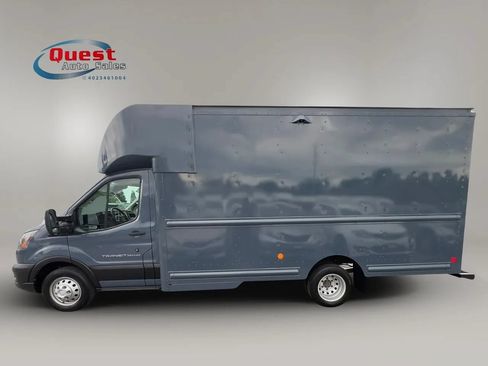 Used 2021 Ford Transit 350 DRW RWD image 5