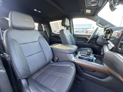 Used 2024 Chevrolet Silverado 1500 High Country w/ Technology Package image 25