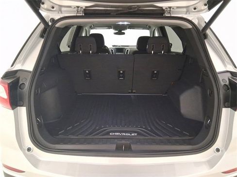 Used 2019 Chevrolet Equinox LT image 17