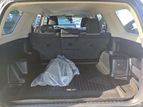 Used 2016 Toyota 4Runner SR5 AWD/4WD image 11