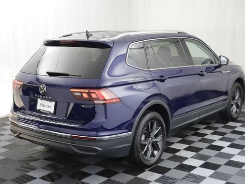 Used 2024 Volkswagen Tiguan SE AWD/4WD image 18