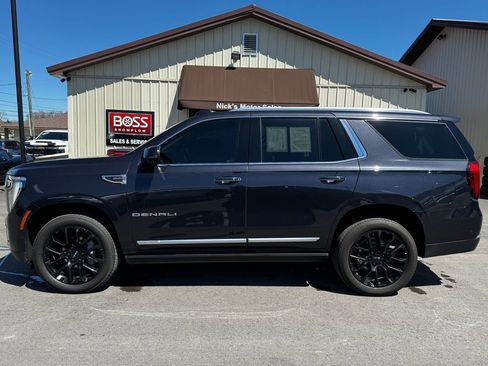Used 2025 GMC Yukon Denali w/ Sun & Power Step Package AWD/4WD image 2