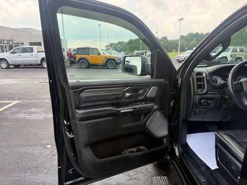 Used 2019 RAM 1500 Limited AWD/4WD image 12