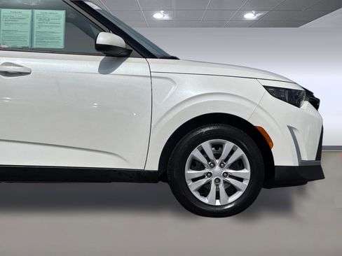 Used 2023 Kia Soul LX FWD image 22