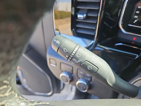 Used 2024 GMC Sierra 1500 SLT image 26