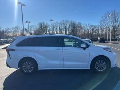 Used 2025 Toyota Sienna LE