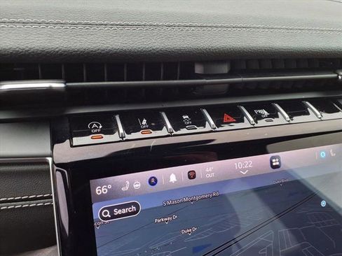 Used 2024 Jeep Grand Cherokee Limited image 18