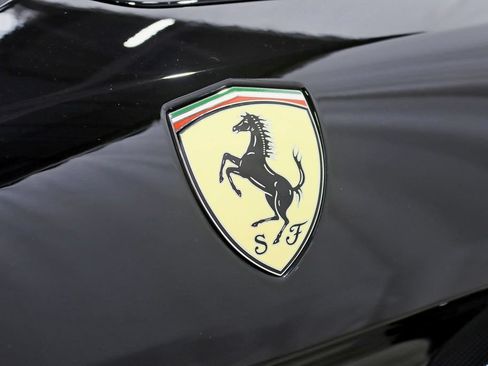 Used 2016 Ferrari California T RWD image 13