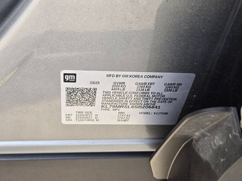 Used 2025 Chevrolet TrailBlazer LT AWD/4WD image 37