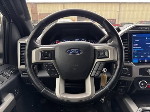 Used 2022 Ford F350 Lariat w/ Chrome Package image 30