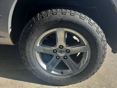 Used 2016 RAM 1500 Express RWD image 11