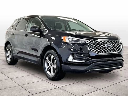 Certified 2023 Ford Edge SEL w/ Convenience Package AWD/4WD image 2