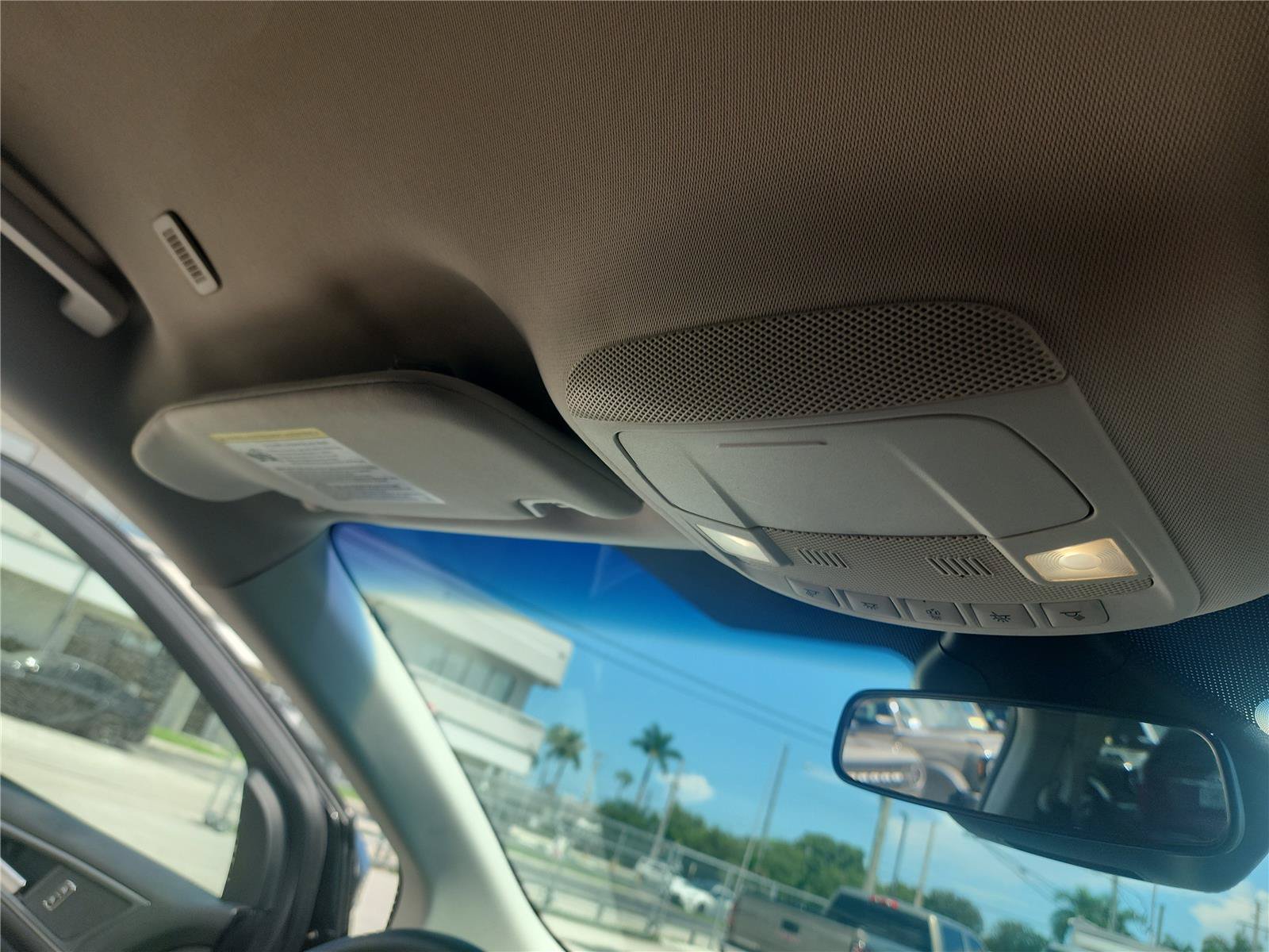 Certified 2020 Ford Edge SE FWD image 27