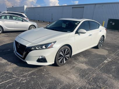 Used 2019 Nissan Altima 2.5 SV